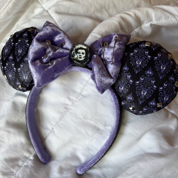 2021 Haunted Mansion Backpack & Ears Set - Picture 5 of 6